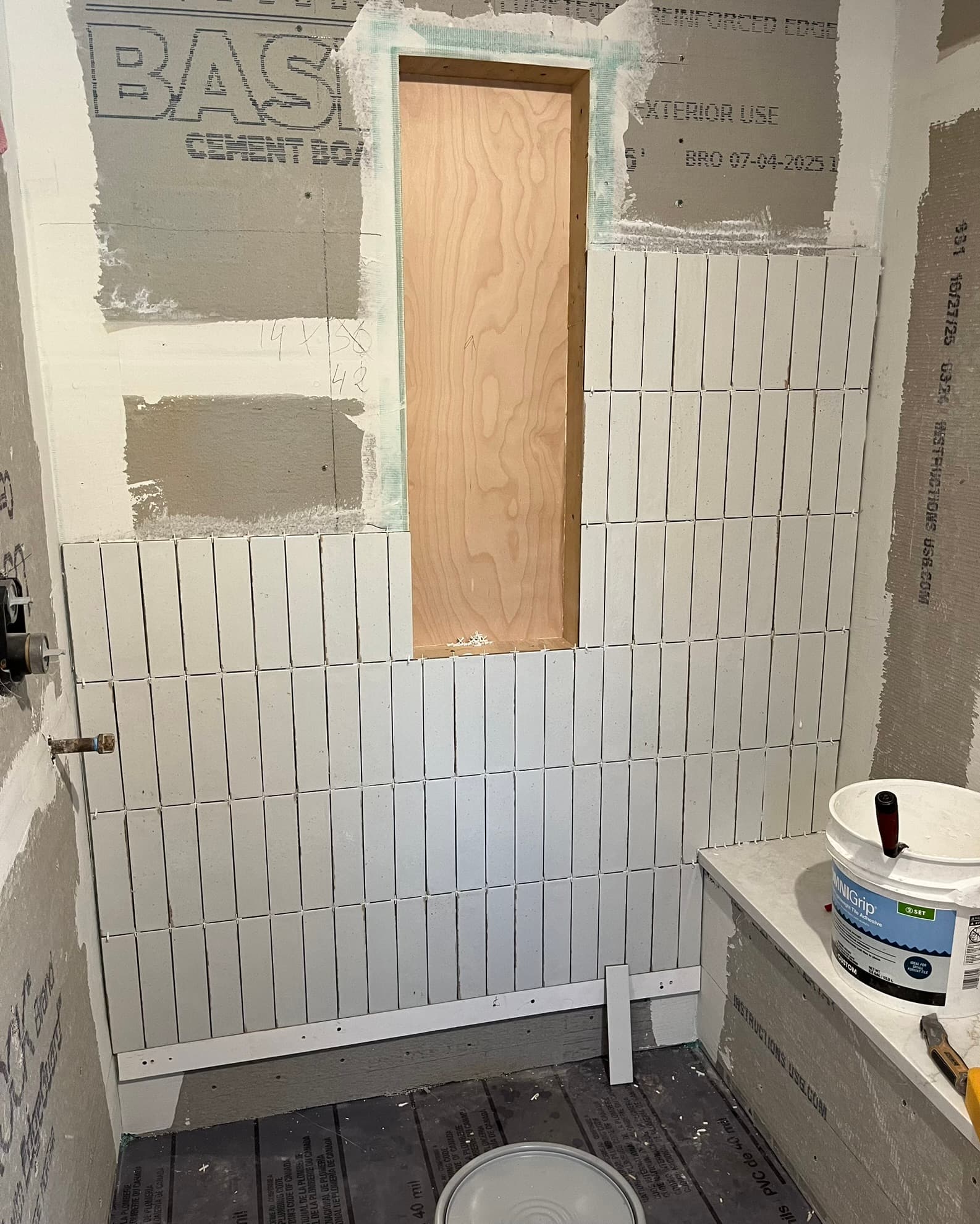 BuildBeauty shower tile work photo 57