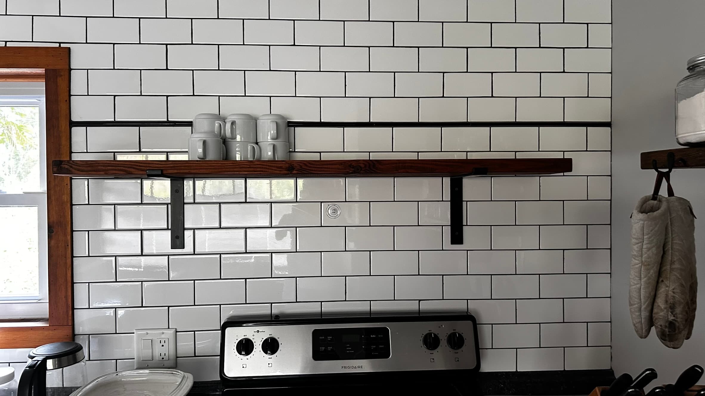 BuildBeauty backsplash tile work photo 76
